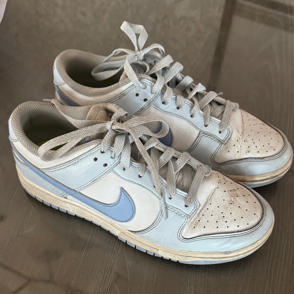 Nike Low Dunk Women’s Size 8